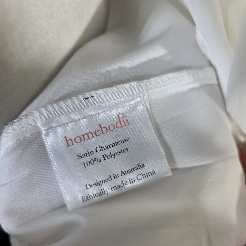 Homebodii Pricilla fringe Luxury White Satin Robe - Picture 9 of 16